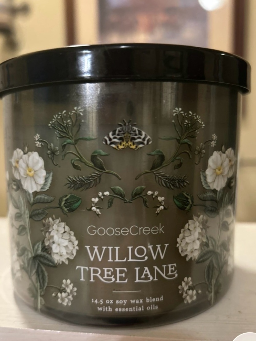 Goose Creek "Willow Tree Lane" Floral Scented Candle